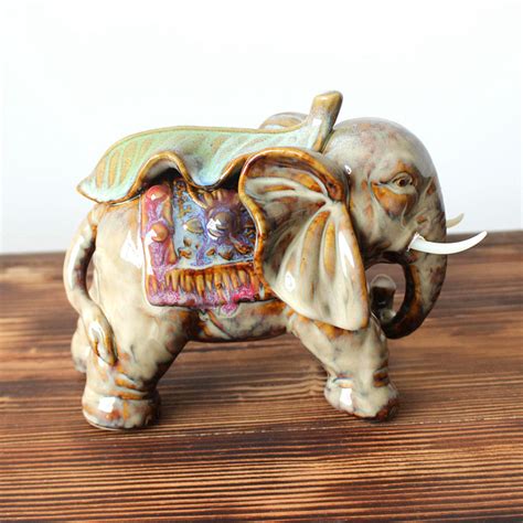 陶瓷大象 八字肩帶睡覺